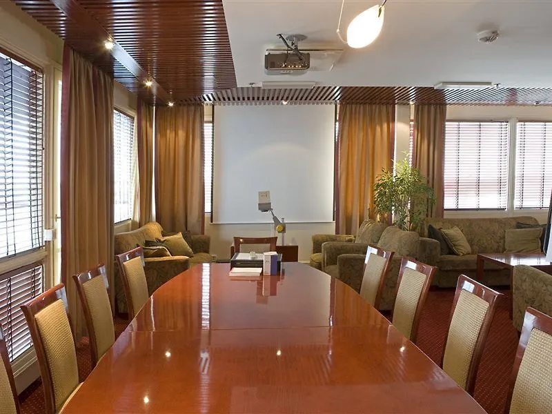 **** Otel Holiday Inn Helsinki - Expo By Ihg Finlandiya